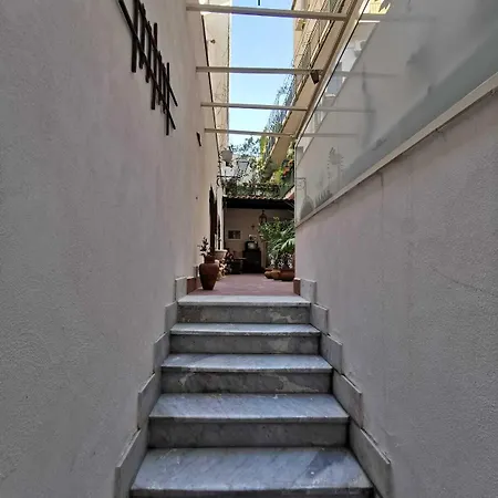 A Casa Di Amedeo B&B 2*