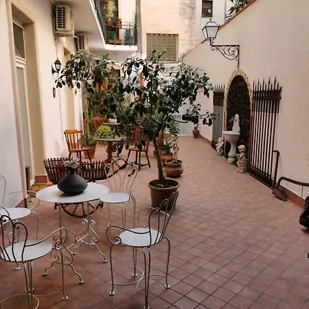 A Casa Di Amedeo B&B